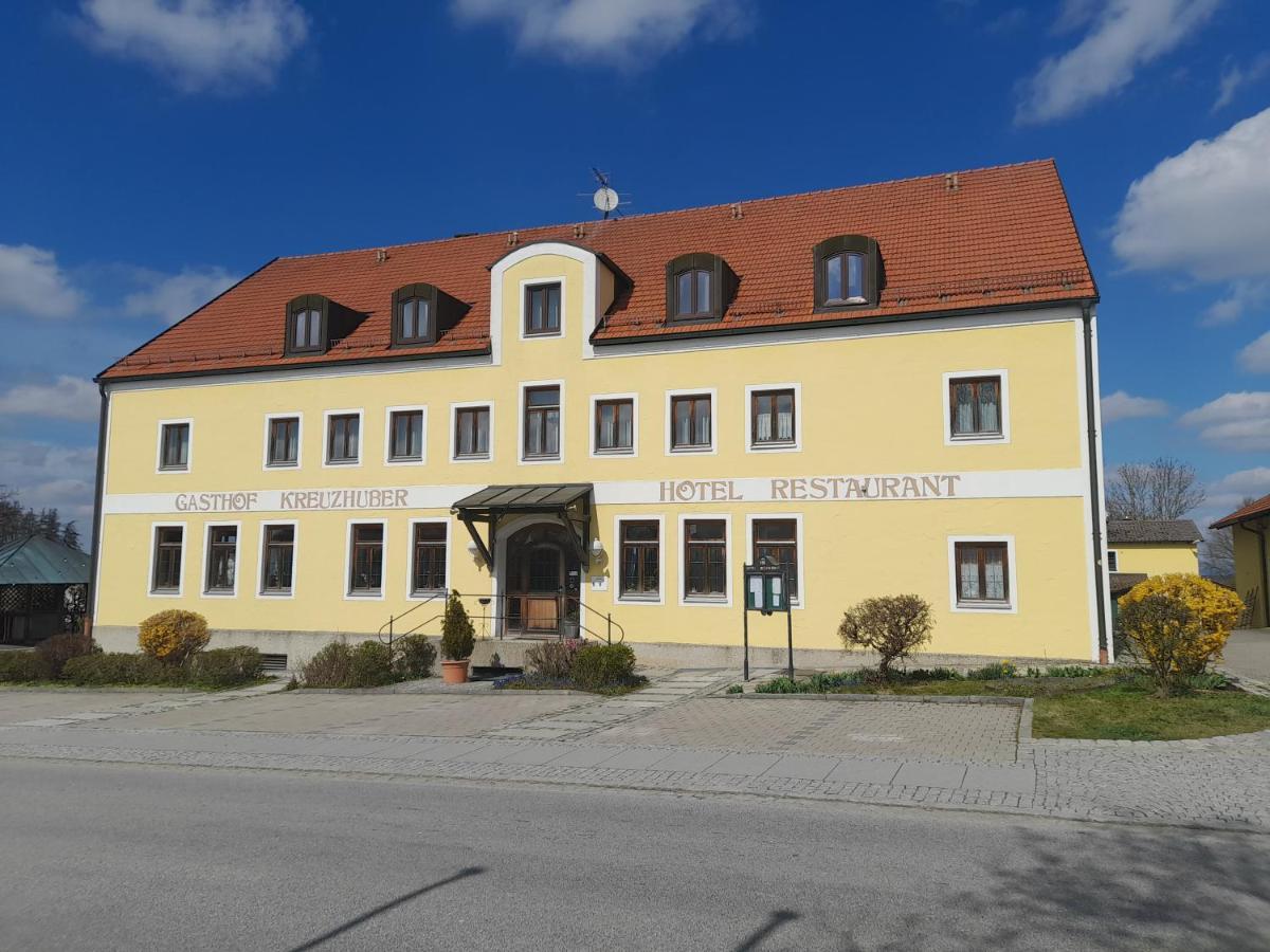Hotel-Restaurant Kreuzhuber Neuburg am Inn Exterior photo